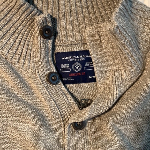 Knitted sweater v-neck button up, with zipper - Picture 2 of 5